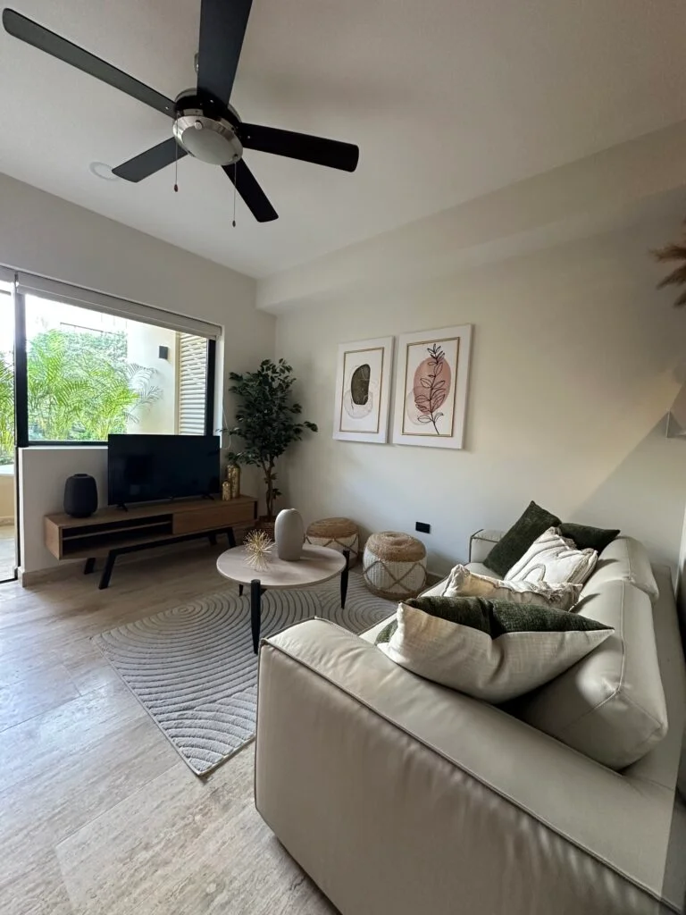 Studio 34 Apartment 010 — image 4 of 6