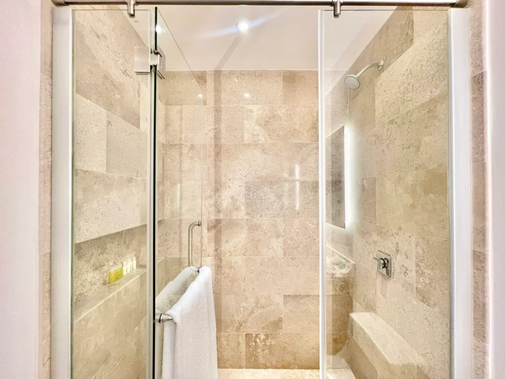 Serenada 106 — image 6 of 7