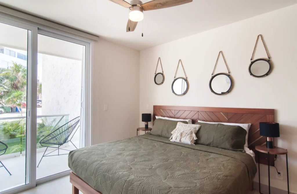 Santamar C-104 — image 25 of 33
