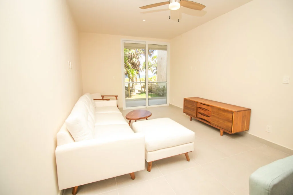 Santamar B-102 — image 10 of 21