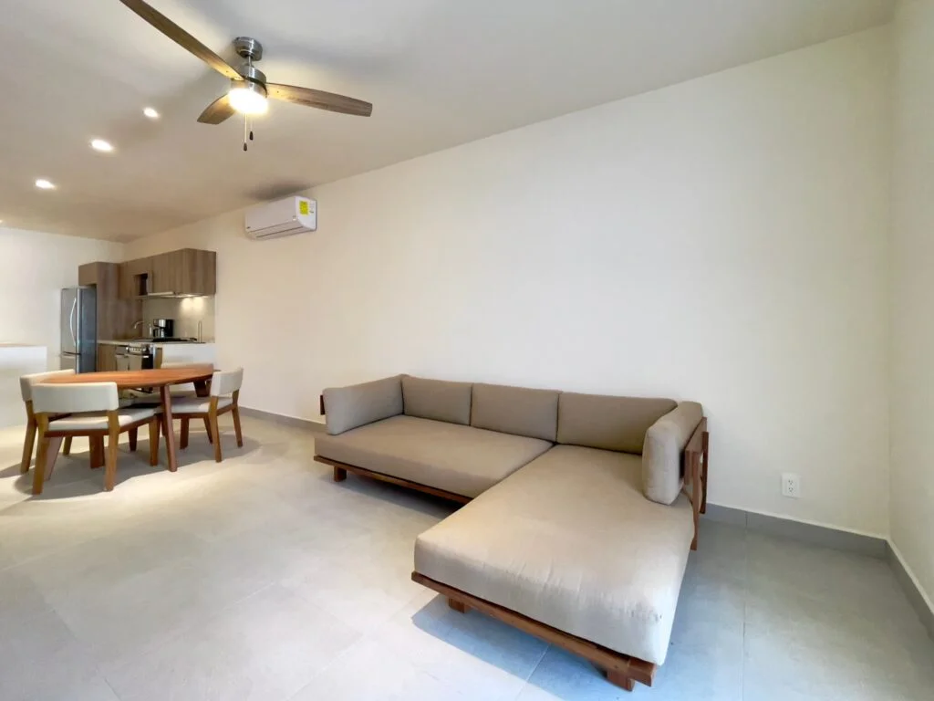 Santamar G-103 — image 2 of 16
