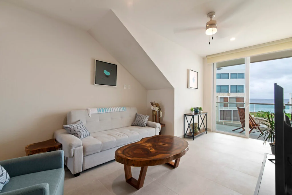 Santamar C-301 — image 9 of 24