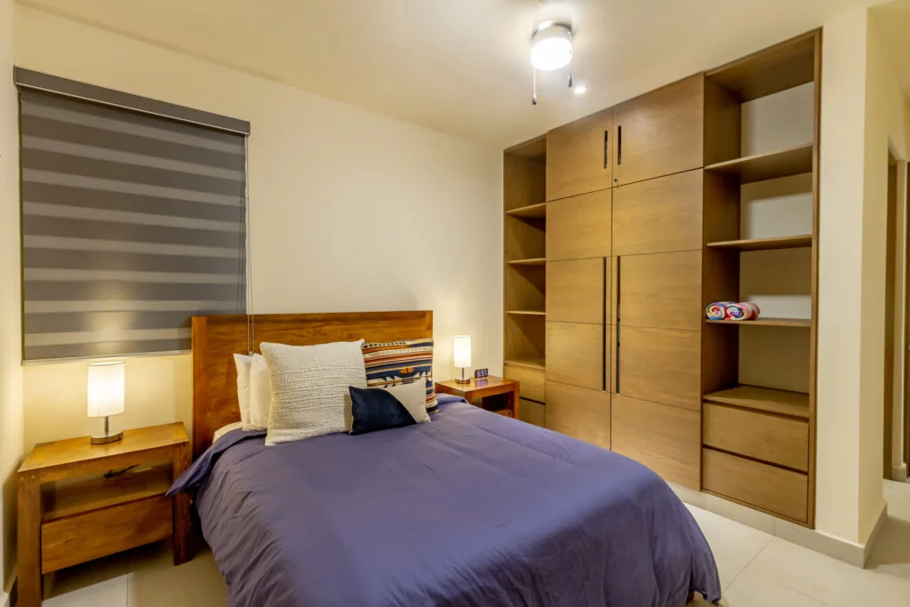 Santamar F-203 — image 13 of 23