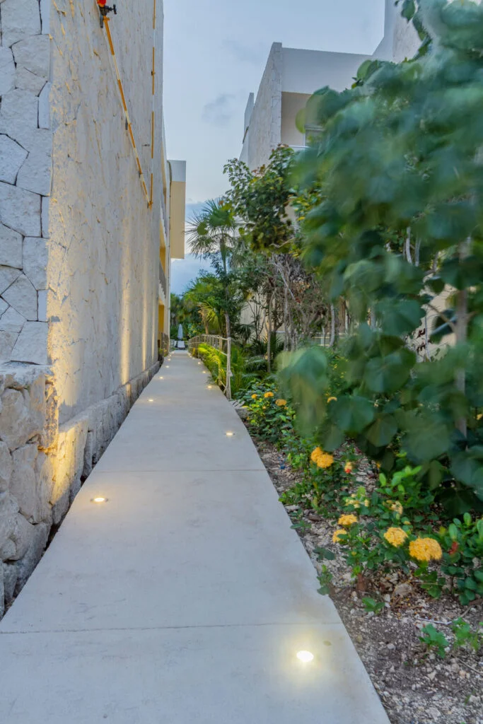 Santamar F-203 — image 12 of 23