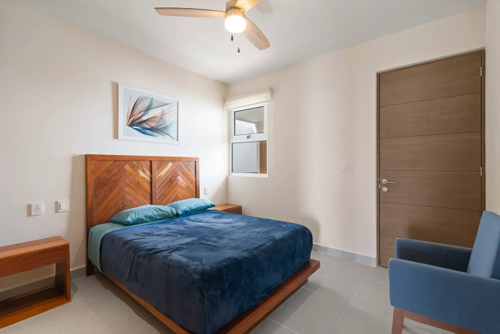 Santamar B-204 — image 8 of 12