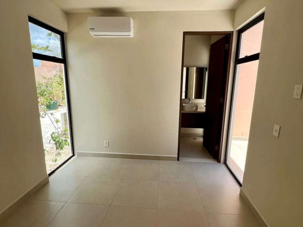 Edena 49 — image 15 of 17