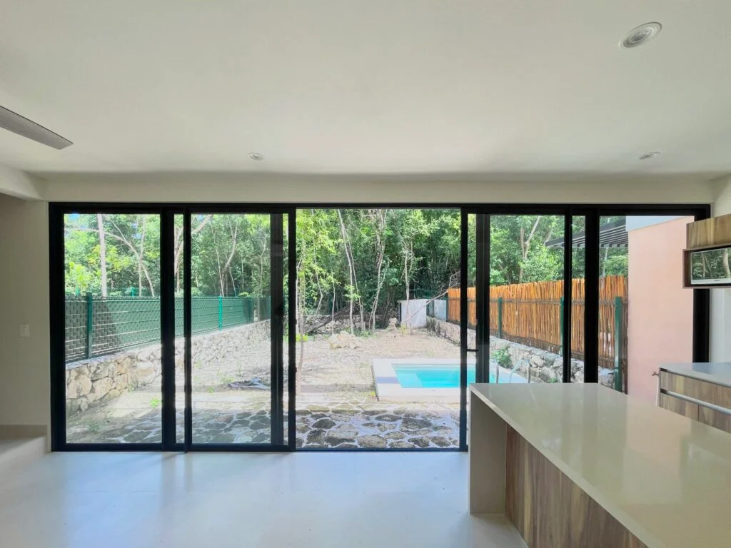 Edena 20 — image 7 of 12
