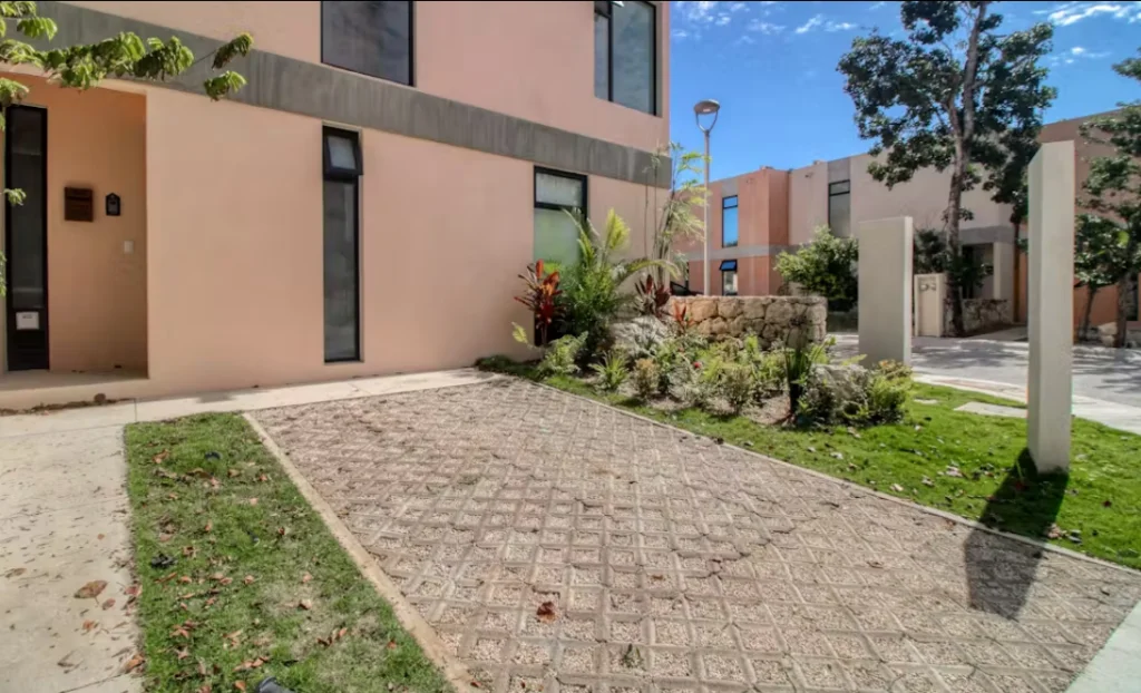 Edena 94 — image 3 of 10